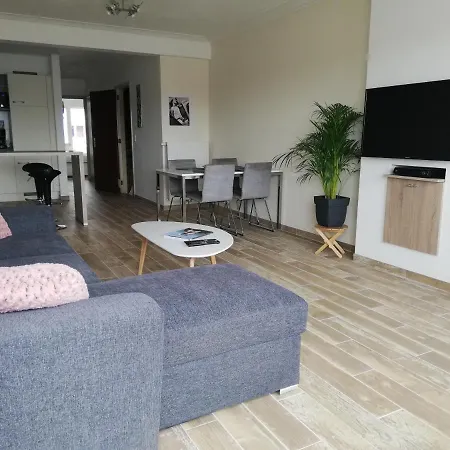 Appartement Vlak Aan Zee Ostende