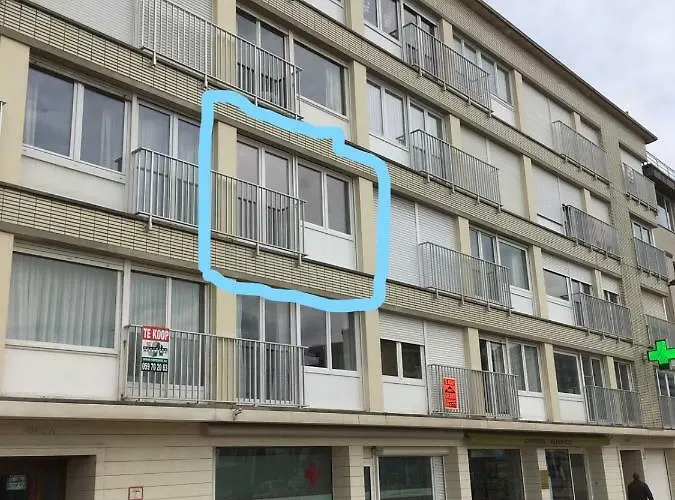 Vlak Aan Zee דירה